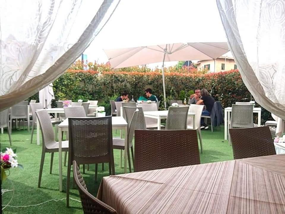 B&B La Sicilia A Tavola Pisa Kültér fotó